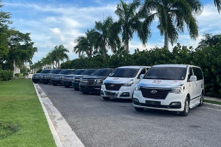 Flota de Vehículos Transfer Punta Cana